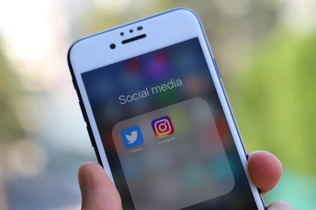 iphone, smartphone, social media, phone, mobile phone, icon, display, app, social networks, internet, social, facebook, instagram, twitter, instagram, instagram, instagram, twitter, twitter, twitter, twitter, twitter. Social commerce pricing models compared on one equation, with a worked UK example